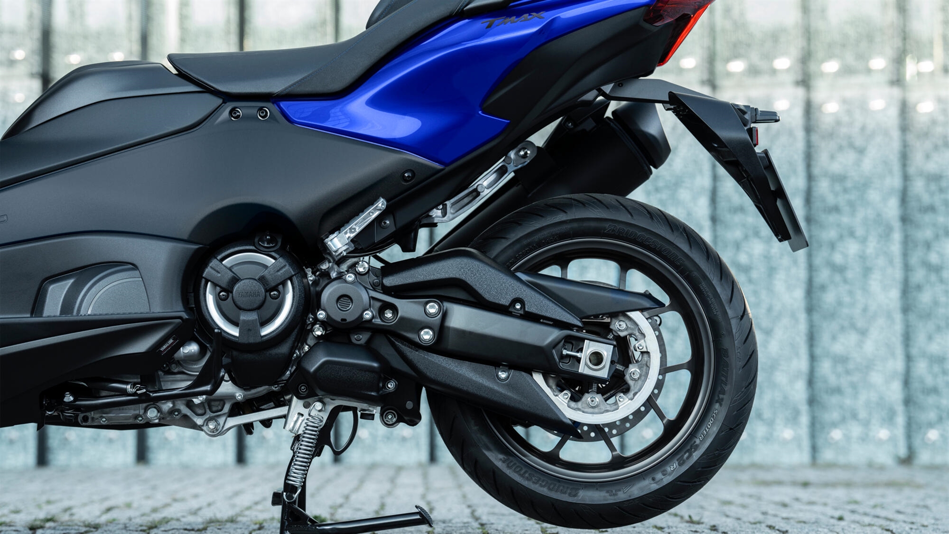 2026-Yamaha-XP500A-EU-NA-Detail-001-03