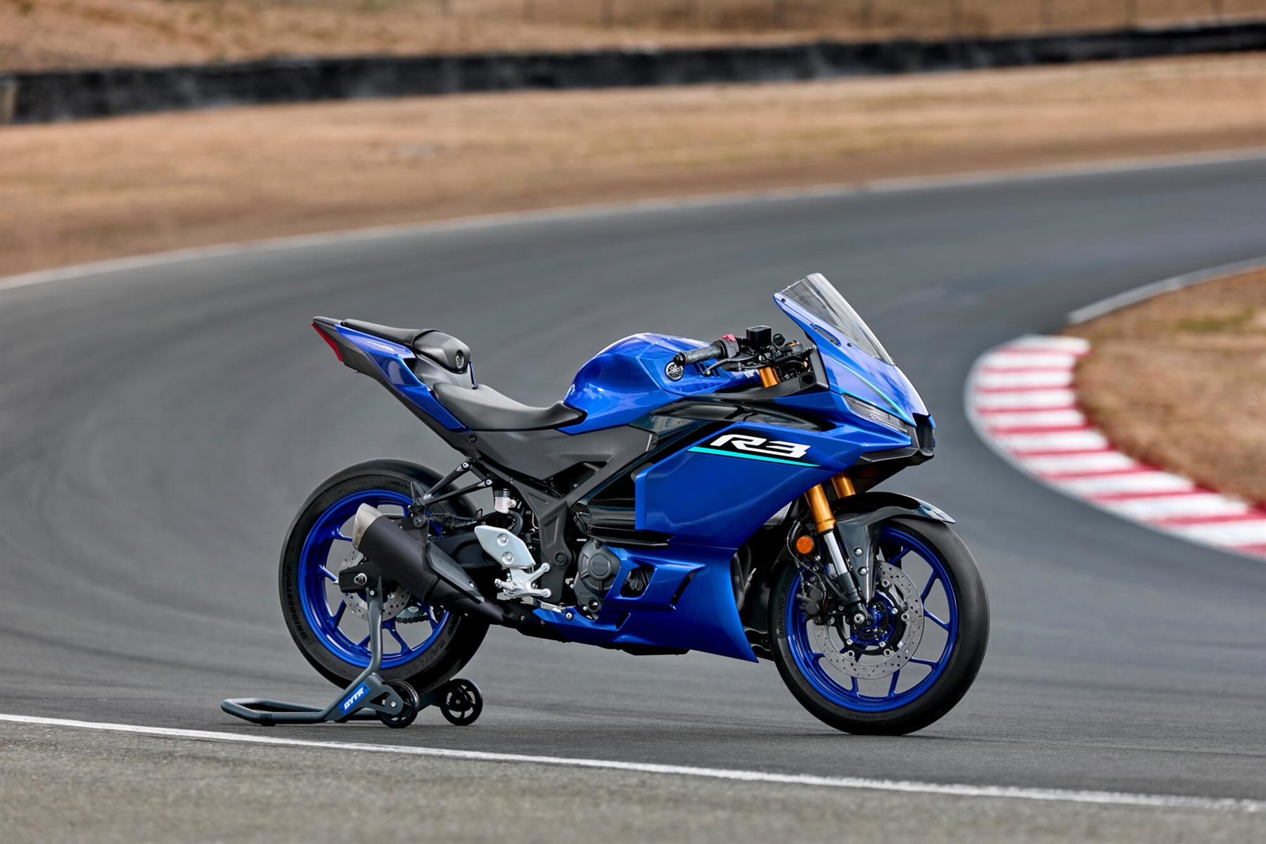 2026-Yamaha-YZFR320-EU-Icon_Blue-Static-001-03