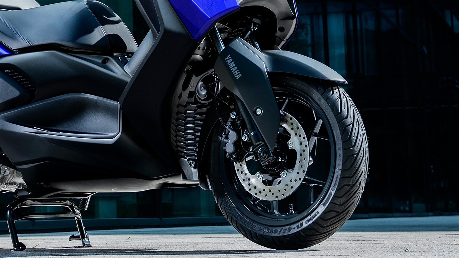 2026-Yamaha-XMAX300A-EU-NA-Detail-010-03