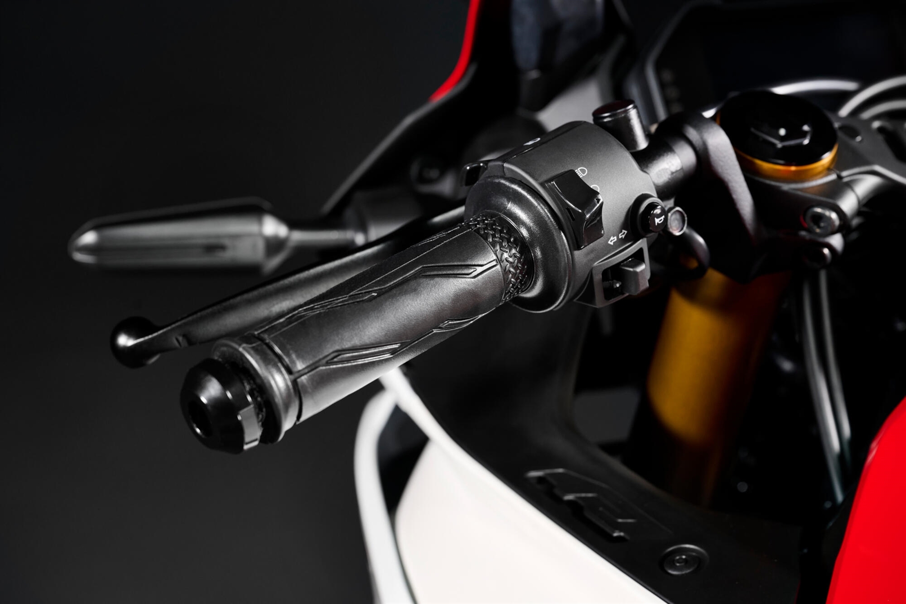 2026-Yamaha-YZFR320-EU-NA-Detail-005-03