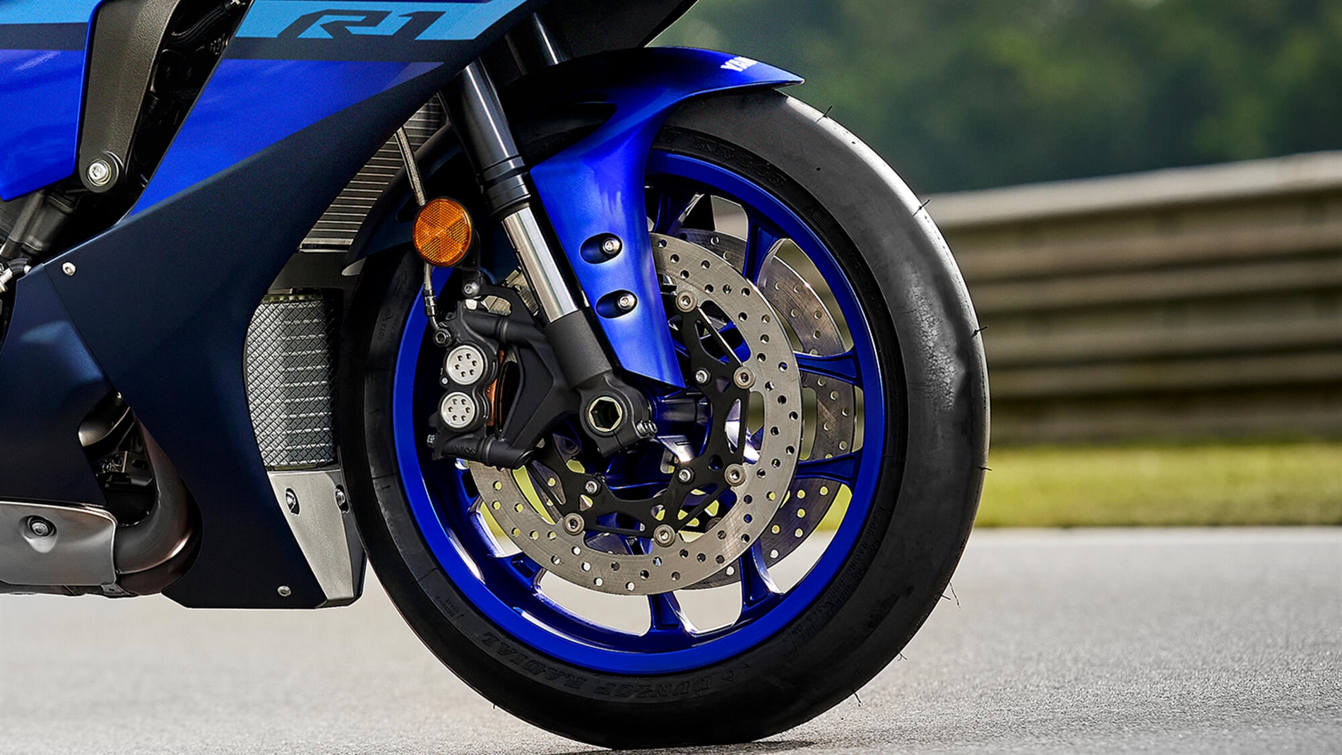 2024-Yamaha-YZF1000R1-EU-Detail-004-03