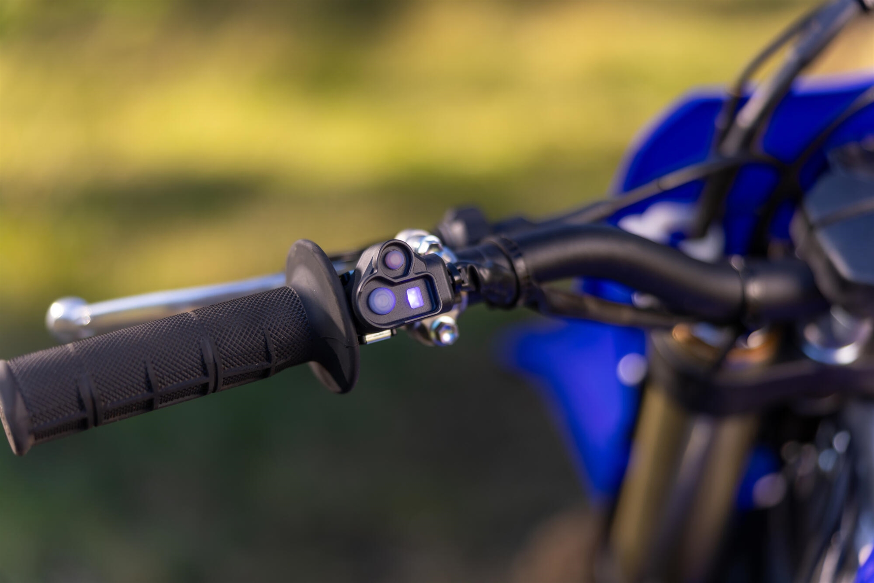 2025-Yamaha-WR250F-EU-Icon_Blue-Detail-009-03