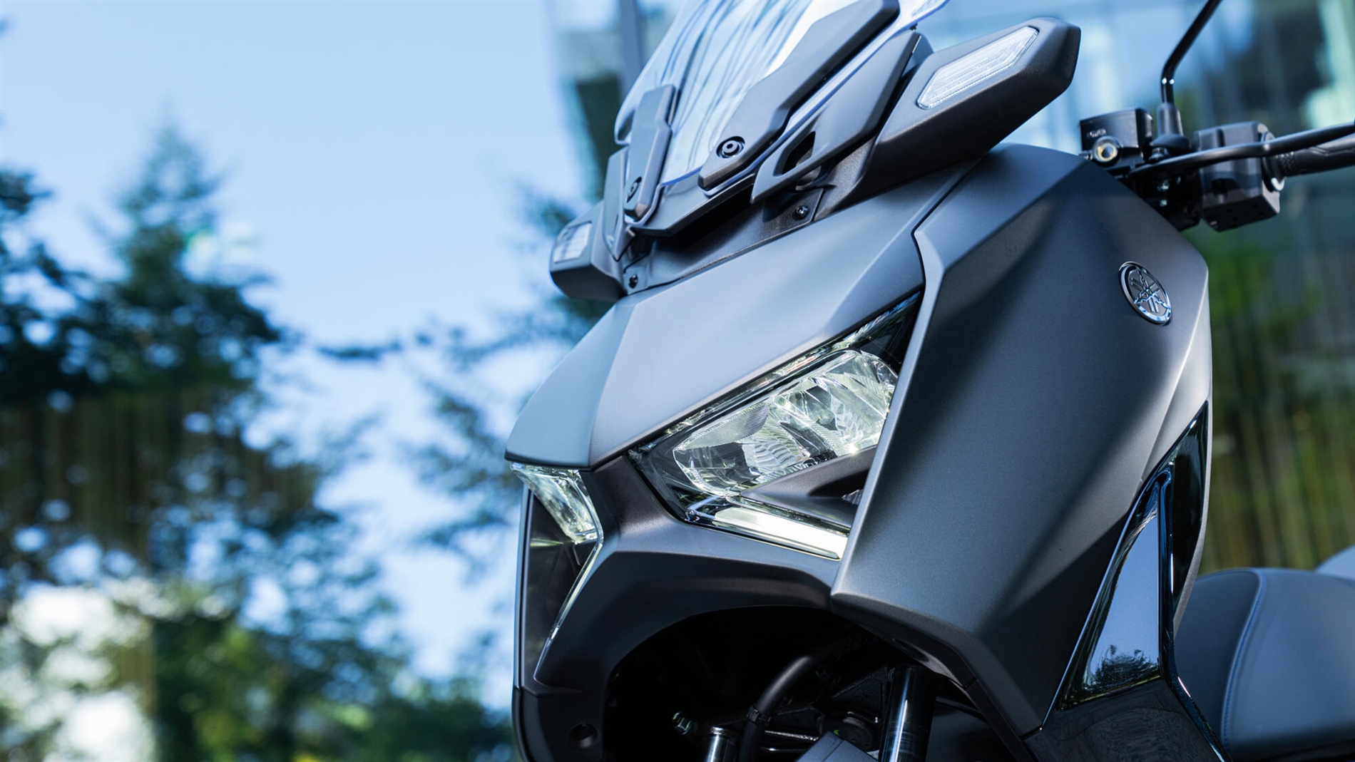 2025-Yamaha-XMAX300A-EU-Detail-006-03