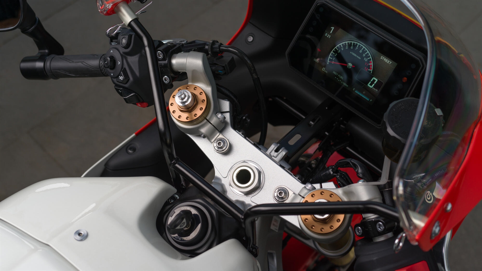 2024-Yamaha-XS850GP-EU-Detail-004-03