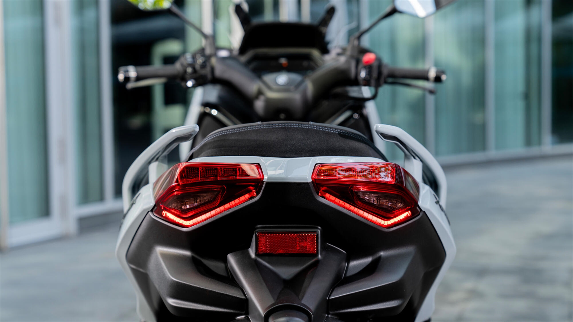 2025-Yamaha-XMAX125ASP-EU-Detail-010-03