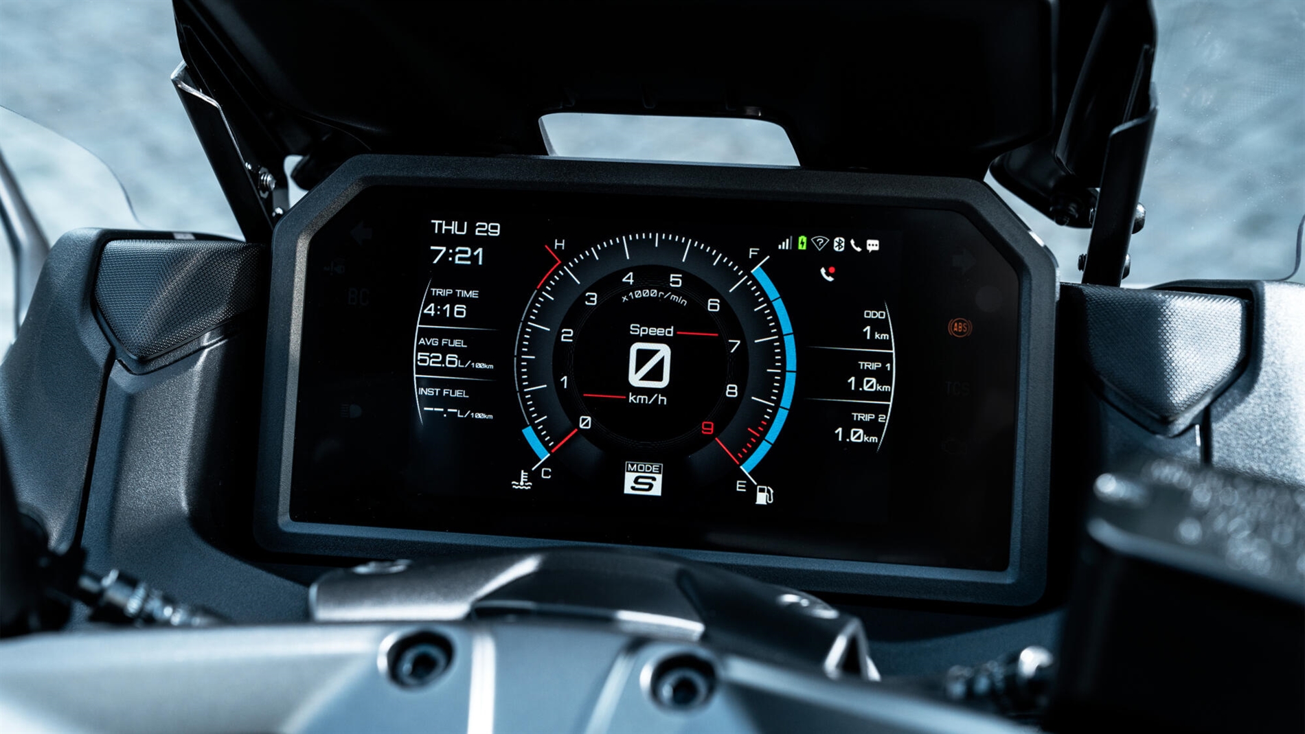 2026-Yamaha-XP500A-EU-NA-Detail-004-03