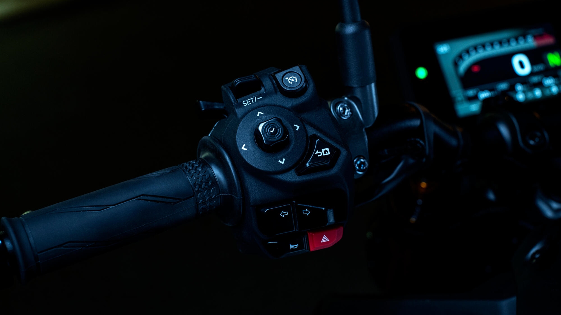 2024-Yamaha-MT09DX-EU-Detail-012-03