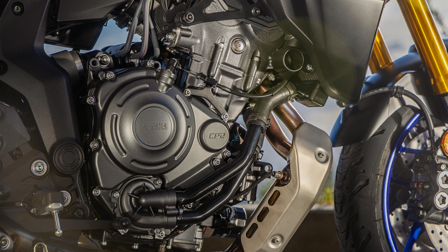2025-Yamaha-MT07TRGT-EU-NA-Detail-011-03