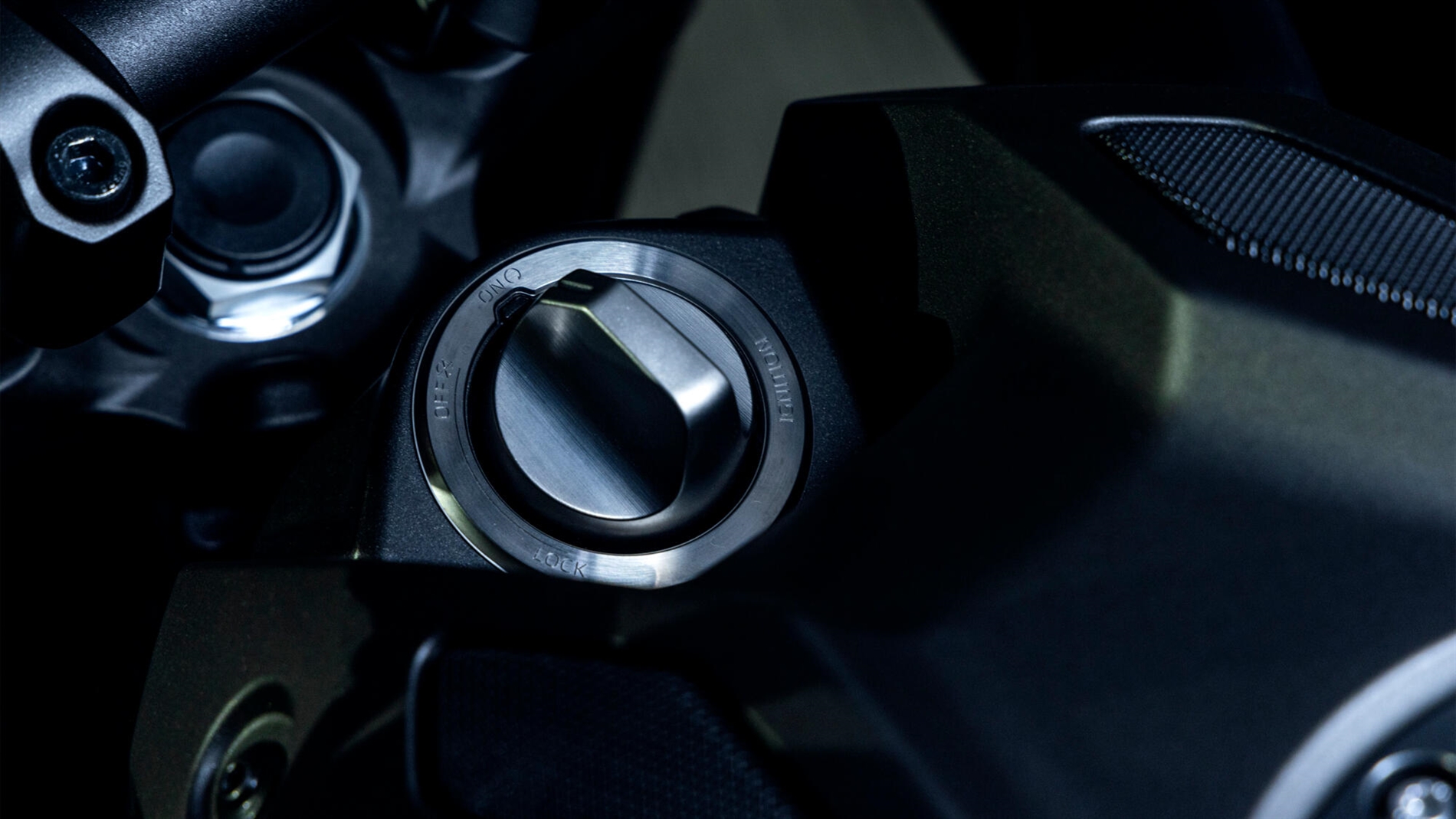 2024-Yamaha-MT09AS-EU-Detail-004-03