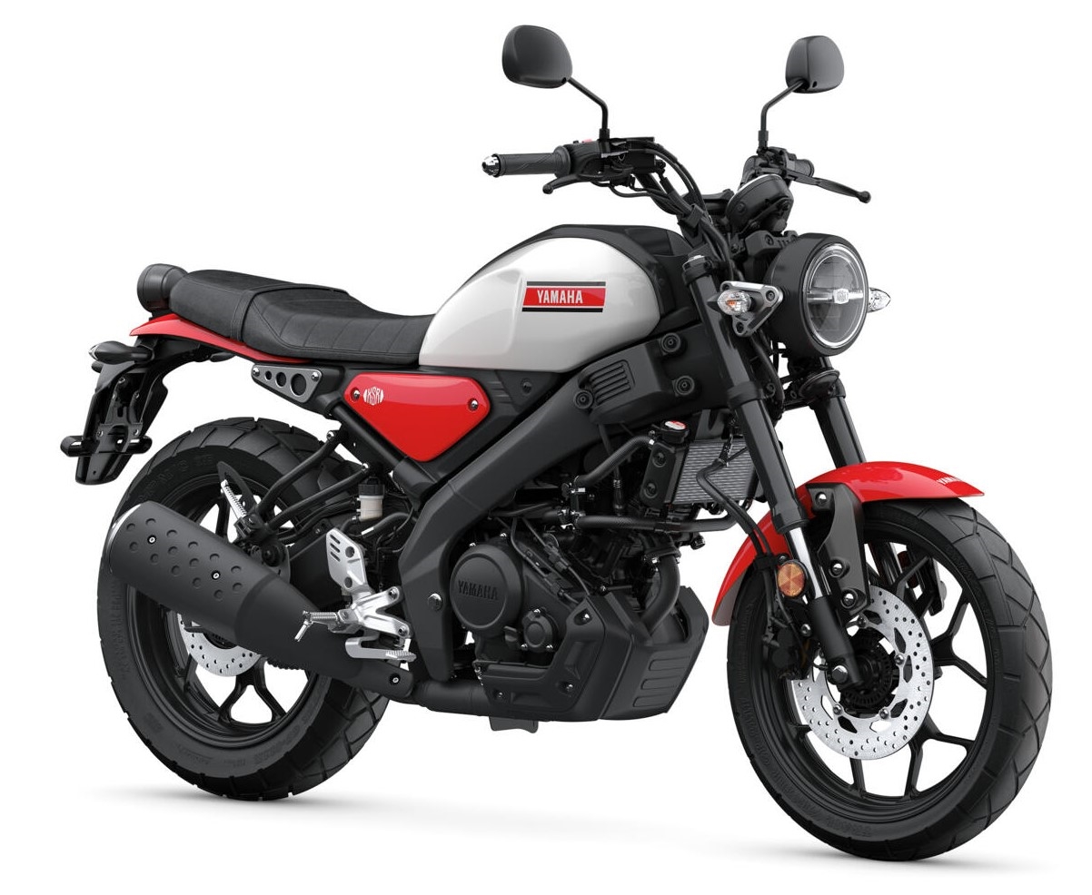 2025-Yamaha-XS125-EU-Legend_White-360-Degrees-001-03