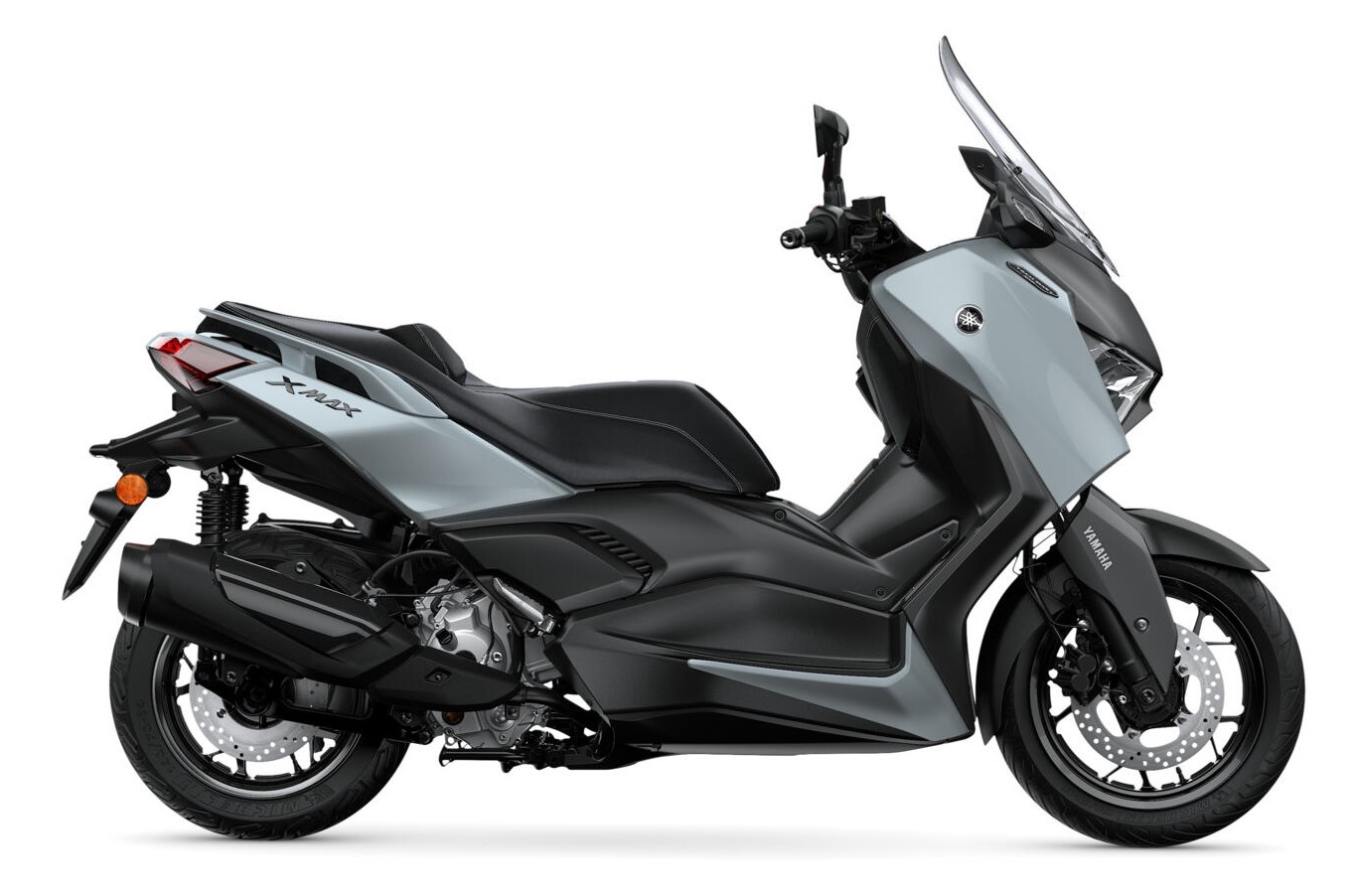 2025-Yamaha-XMAX300ASVH-EU-Ceramic_Grey-Studio-002-03