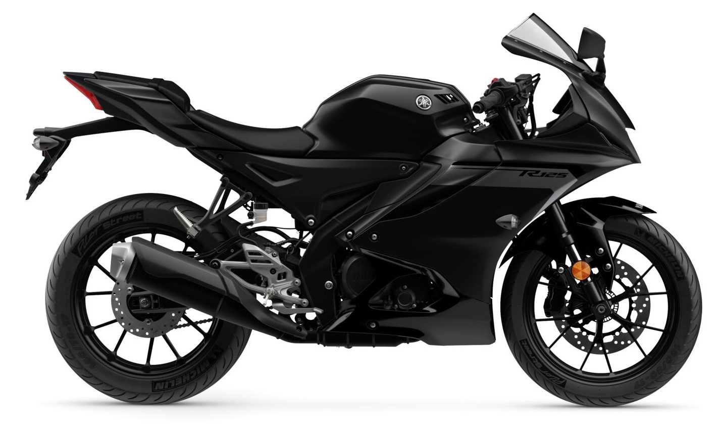 2025-Yamaha-YZF-R125-EU-Tech_Black-Studio-002-03