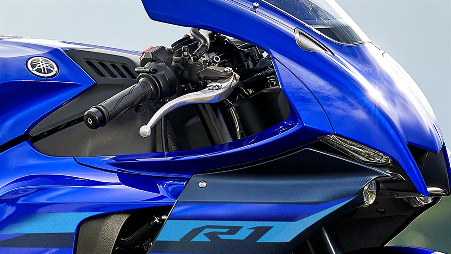 2024-Yamaha-YZF1000R1-EU-Detail-005-03
