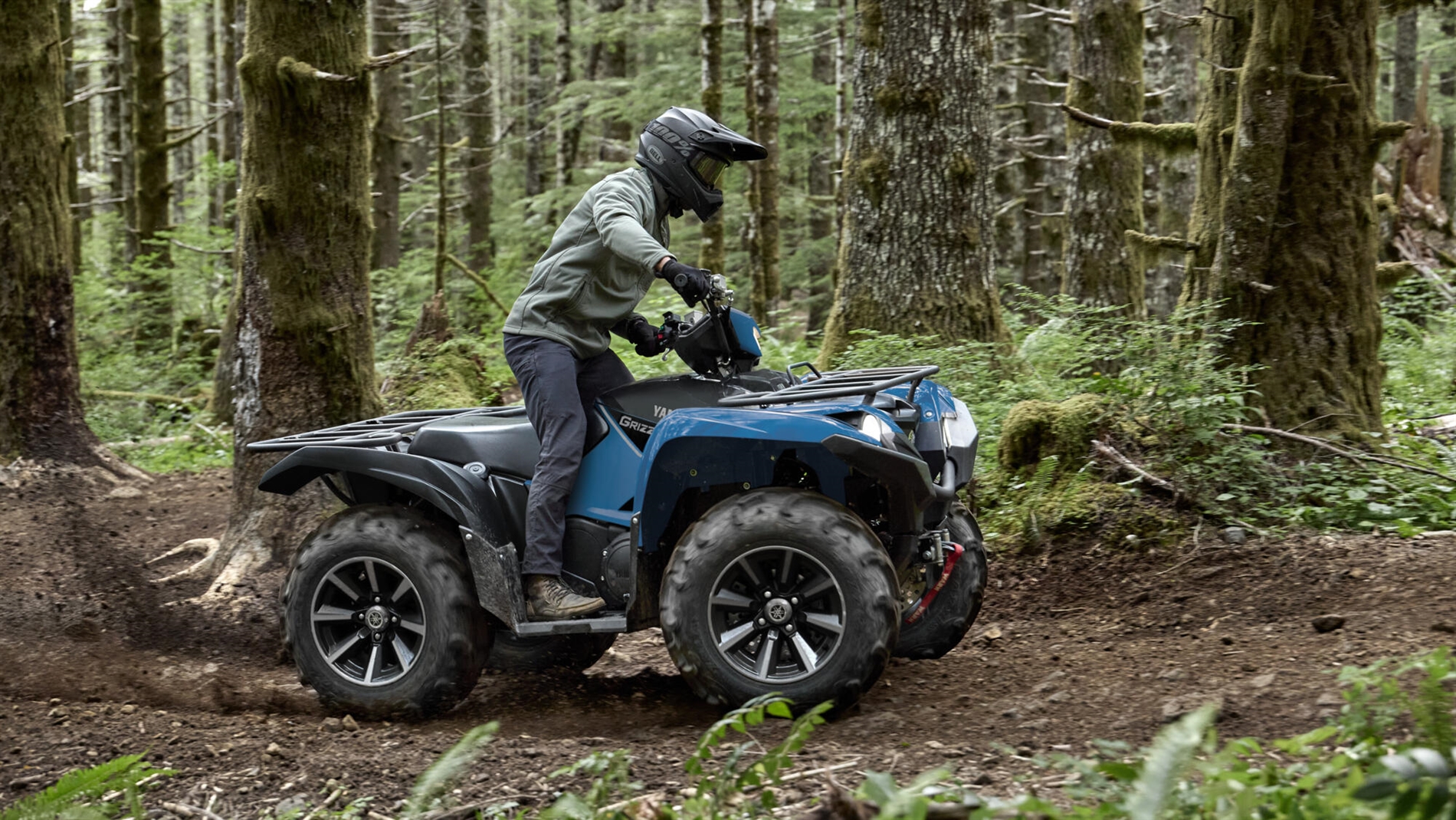 2025-Yamaha-YFM700FWAD-25S-EU-Dusty_Blue-Action-001-03