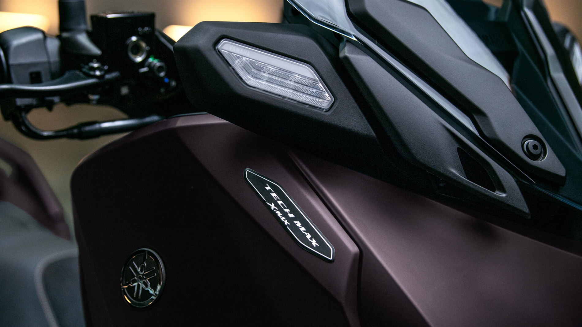 2024-Yamaha-XMAX300ASP-EU-Detail-014-03