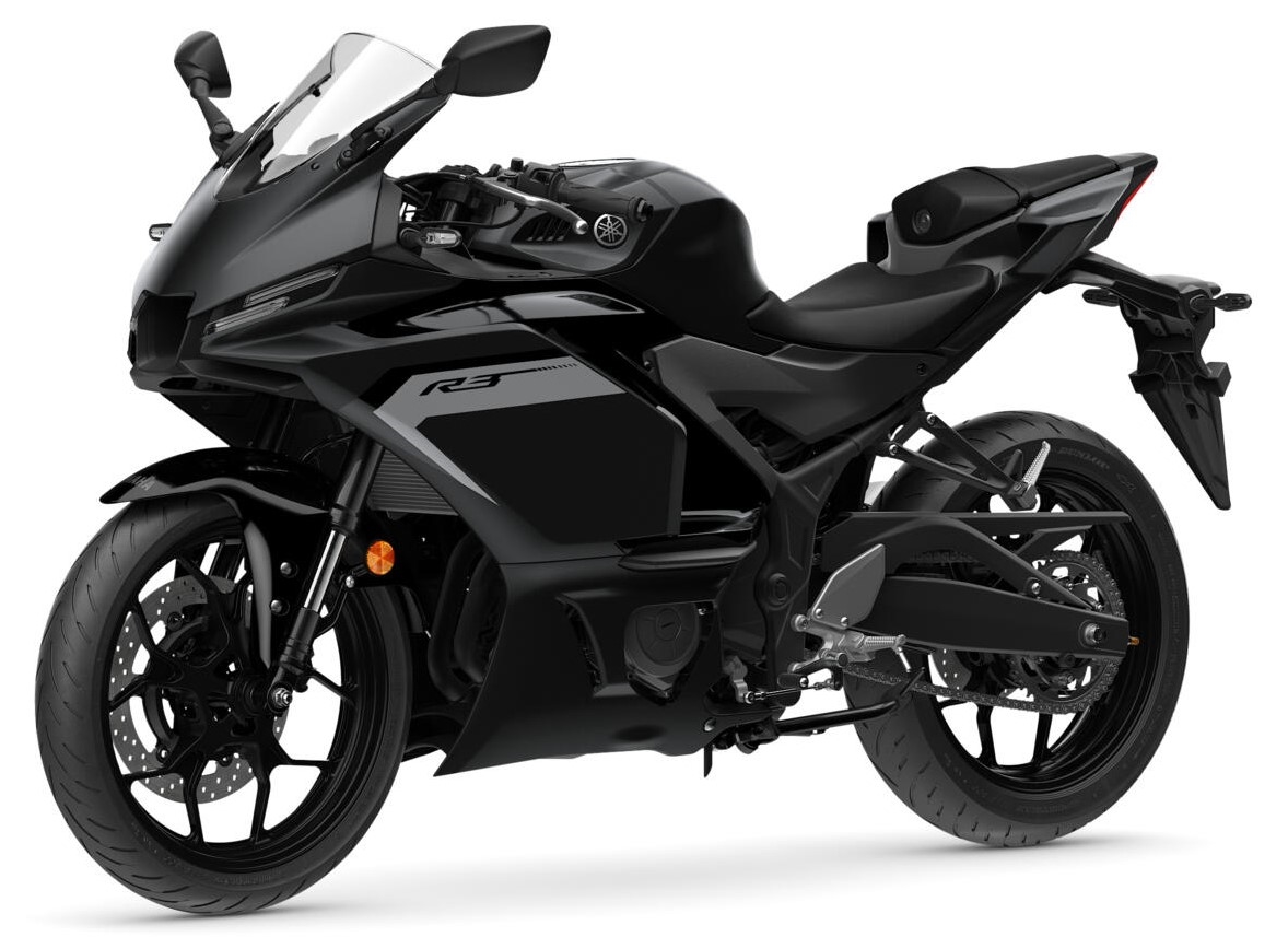 2025-Yamaha-YZF-R320-EU-Midnight_Black-Studio-007-03