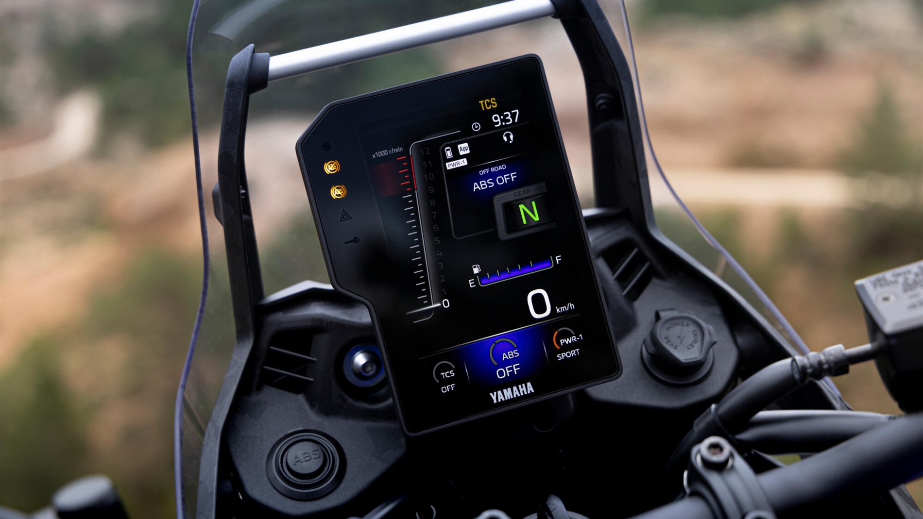 2025-Yamaha-XTZ700-EU-Detail-006-03