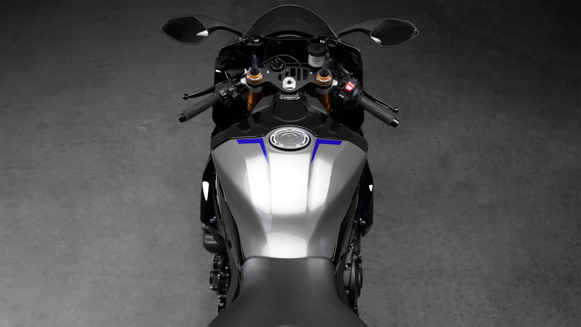 2024-Yamaha-YZF1000R1SPL-EU-Detail-012-03