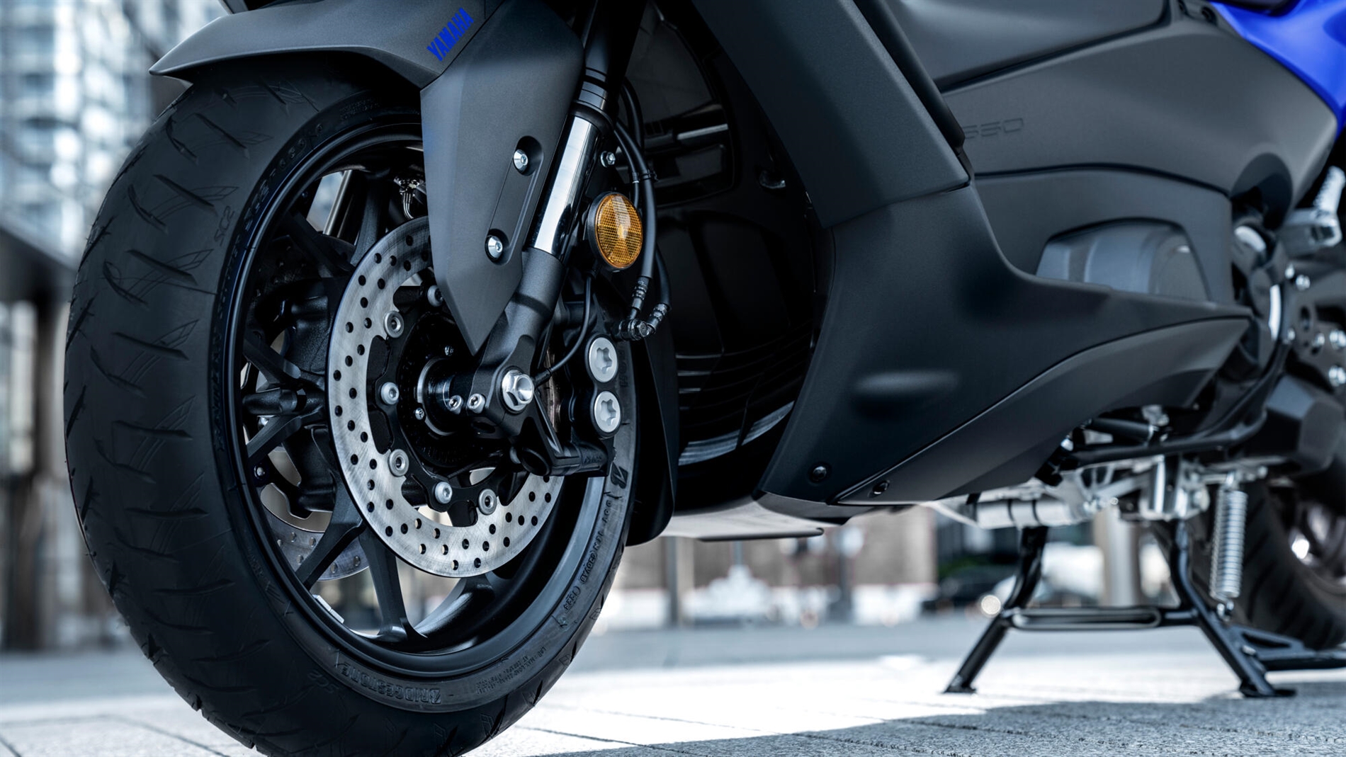 2026-Yamaha-XP500A-EU-NA-Detail-002-03