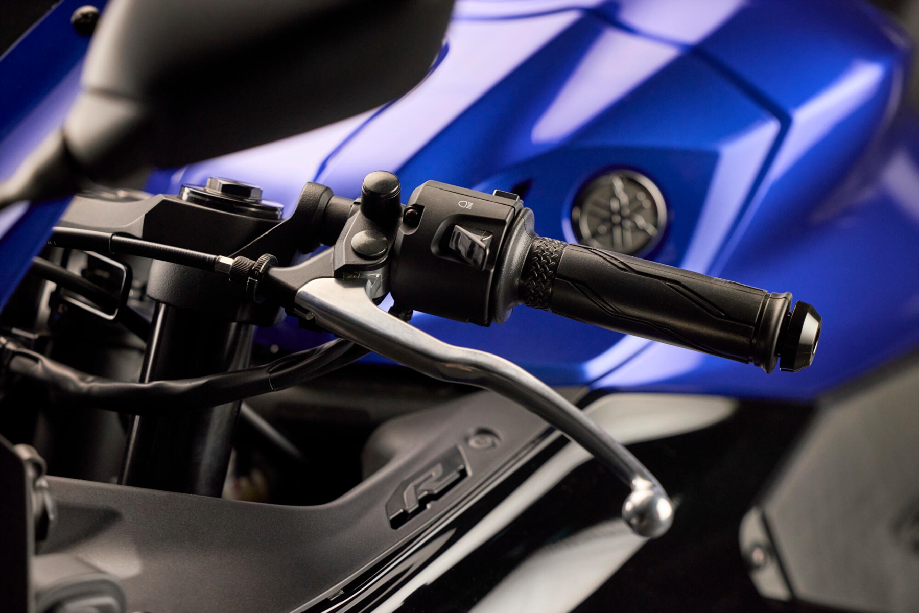 2025-Yamaha-YZF-R320-EU-Detail-005-03