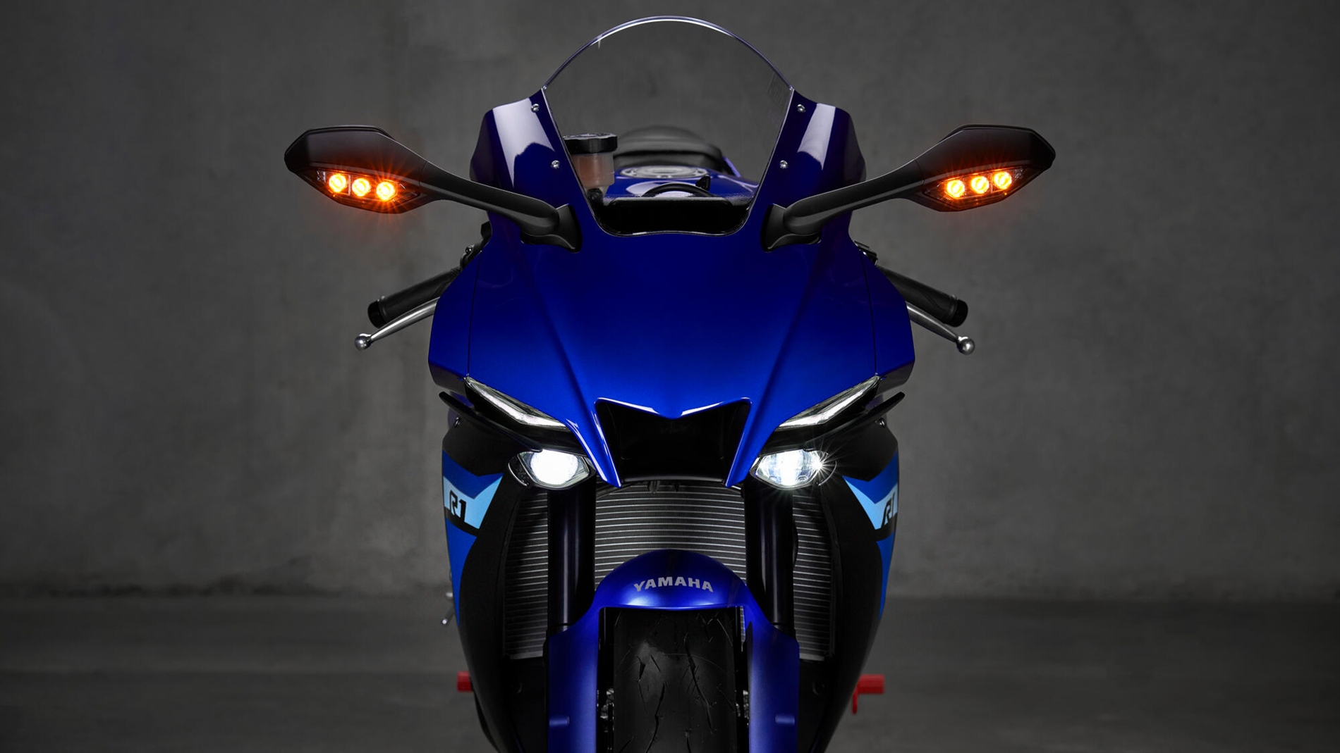 2024-Yamaha-YZF1000R1-EU-Detail-001-03