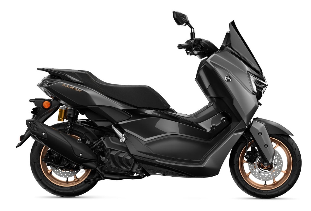 2026-Yamaha-G150SV-EU-Crystal_Graphite-Studio-002-03