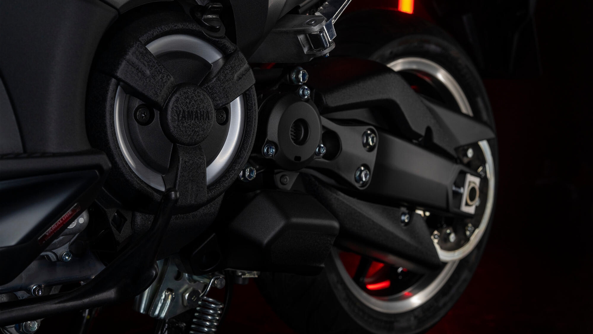 2026-Yamaha-XP500ASV-EU-NA-Detail-004-03