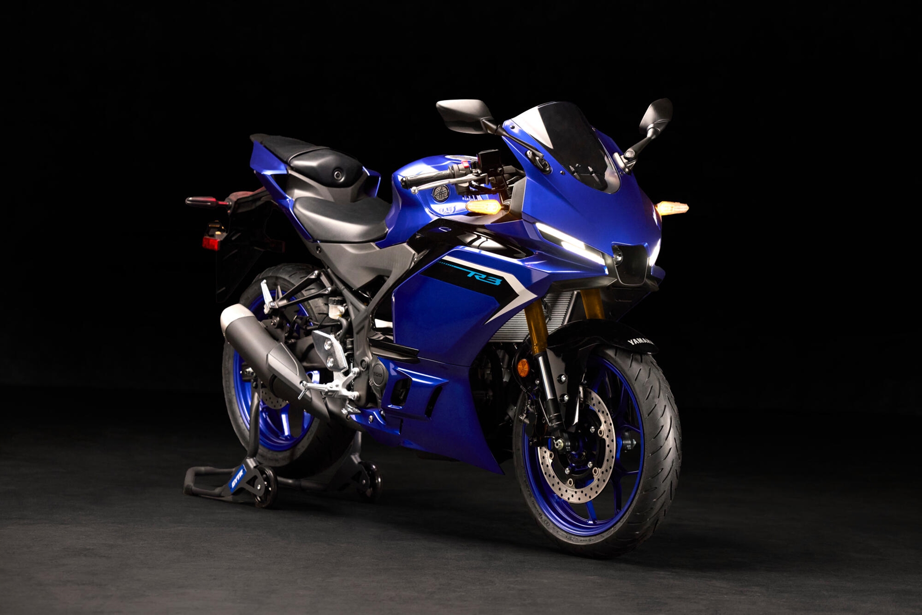 2025-Yamaha-YZF-R320-EU-Detail-009-03