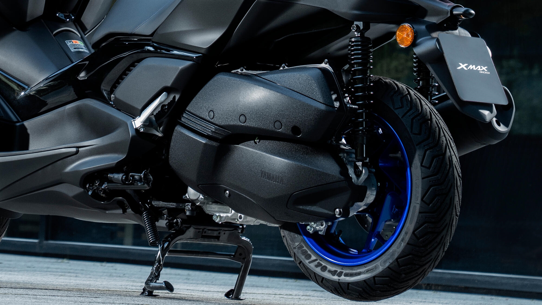 2025-Yamaha-XMAX300A-EU-Detail-008-03