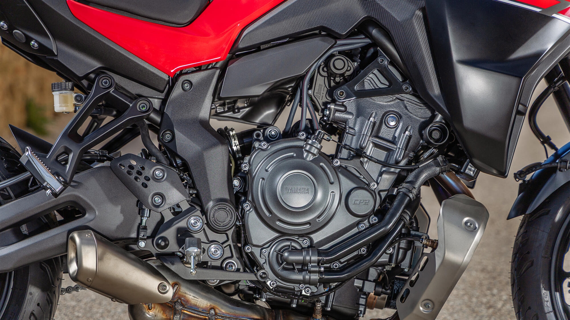 2025-Yamaha-MT07TR-EU-NA-Detail-011-03