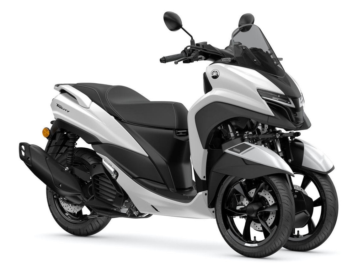 2025-Yamaha-LMW125YM-EU-Milky_White-360-Degrees-001-03